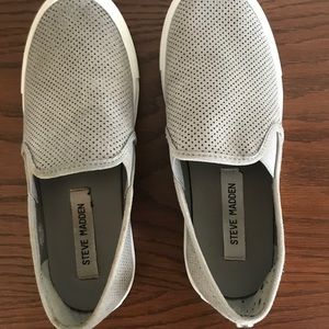 Steve Madden gray slip-on Shoes Women’s Size 6